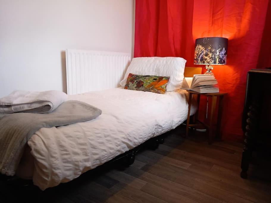 Peaceful Home From Home - Spacious 3 Bedroom House Accommodating 7 - Ideal For Families And Workers Gateshead Eksteriør bilde